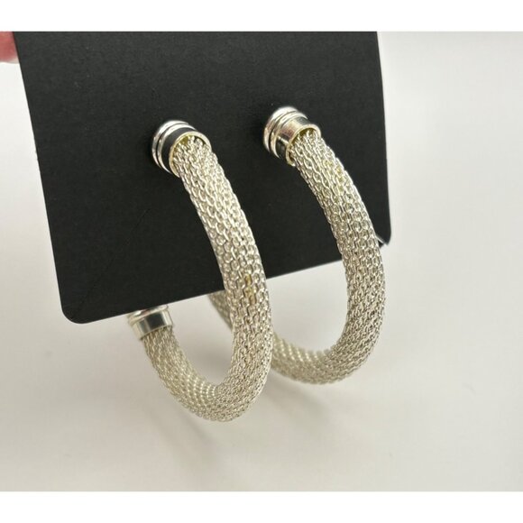 Vintage Silver Tone Mesh Wire Hoop Earrings Minimalist Elegant Retro - Picture 6 of 6